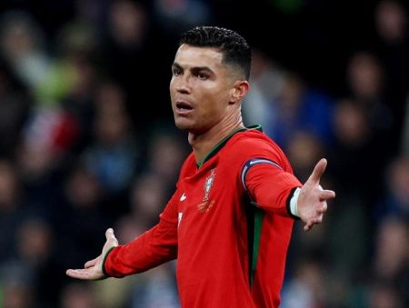 cristiano ronaldo reclama durante amistoso entre portugal e eslovenia 1711485858258 v2 1524x1151 2703170335