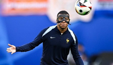 kylian mbappe mat na 3 622 e1719118418693