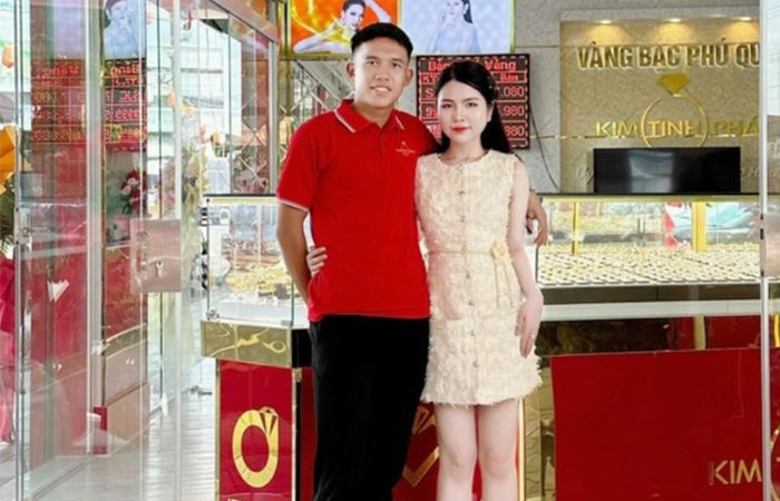 ban gai vo hoang minh khoa2 e1741576690932