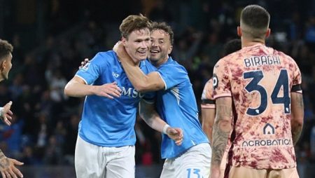 806x378 mctominay shines as napoli take sole lead in serie a after torino win 1745791544619 e1745798746533